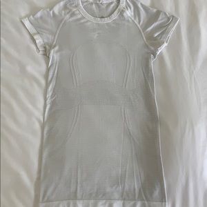 Lululemon Swiftly Tech Tee